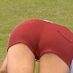 稲村亜美、くっきり土手とブルマお尻の割れ目がエ□すぎるｗｗｗ【GIF動画あり】