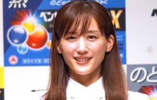 綾瀬はるか、イベントに出席するも衣装が透けてエロを隠し切れないｗｗ